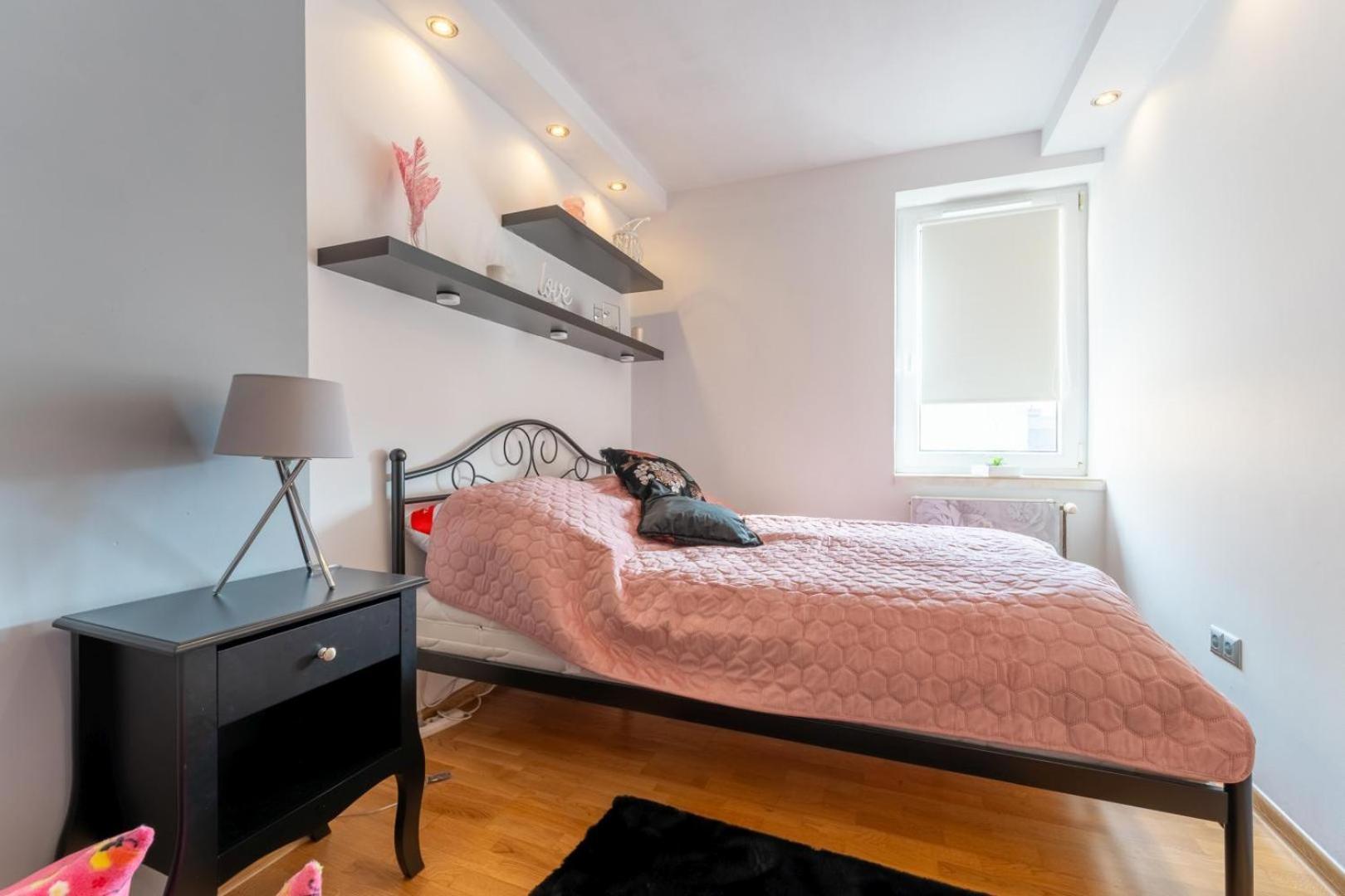 Apartament Ratuszlove - 2 Osobne Sypialnie, Z Widokiem Na Ratusz - By Spaceapart Jelenia Góra Esterno foto
