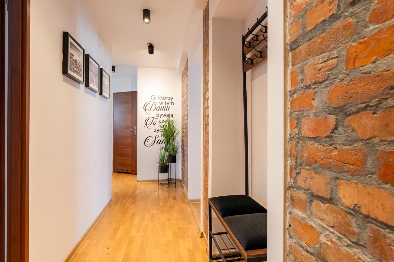 Apartament Ratuszlove - 2 Osobne Sypialnie, Z Widokiem Na Ratusz - By Spaceapart Jelenia Góra Esterno foto