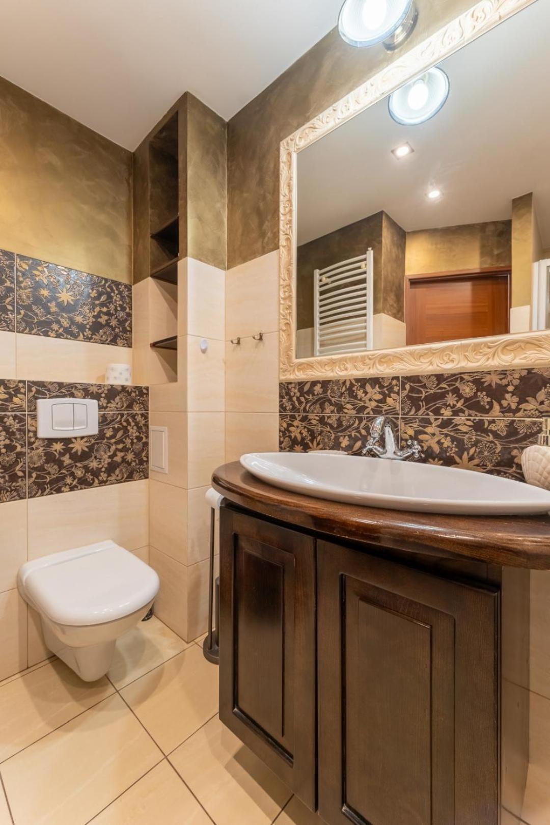 Apartament Ratuszlove - 2 Osobne Sypialnie, Z Widokiem Na Ratusz - By Spaceapart Jelenia Góra Esterno foto