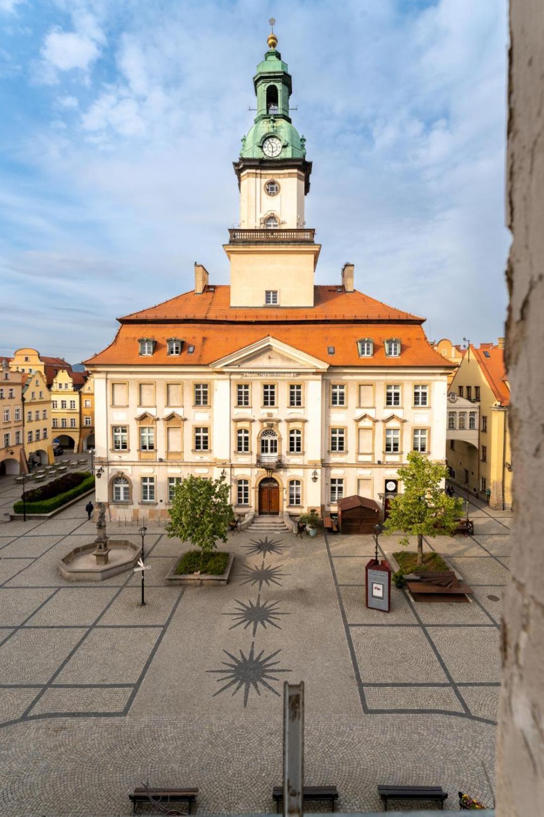 Apartament Ratuszlove - 2 Osobne Sypialnie, Z Widokiem Na Ratusz - By Spaceapart Jelenia Góra Esterno foto